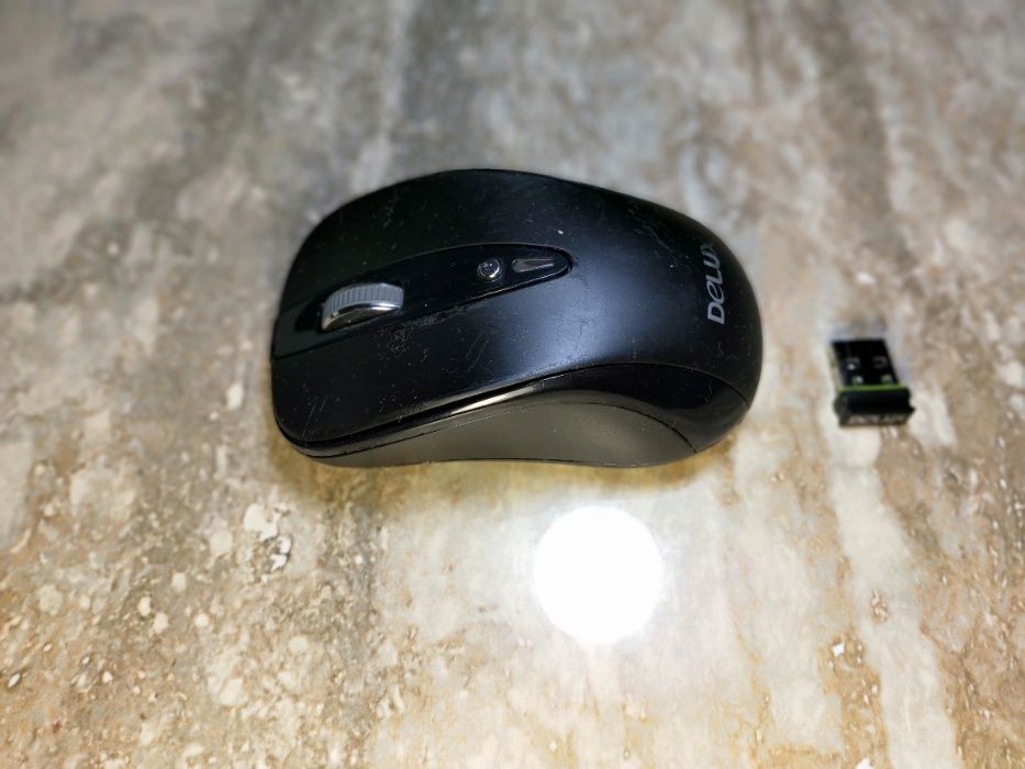 Продам USB мышку Delux model:M483