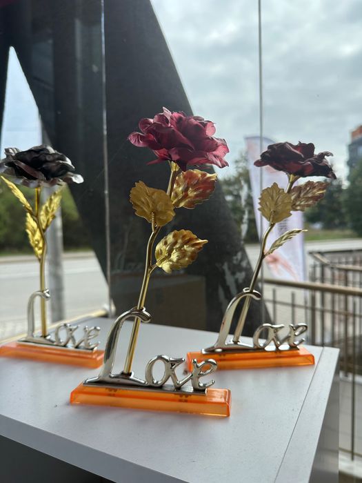 Вечна роза - подаръчен комплект