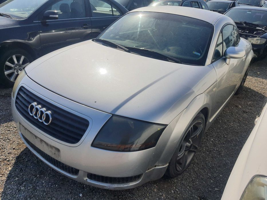 На части! Audi TT