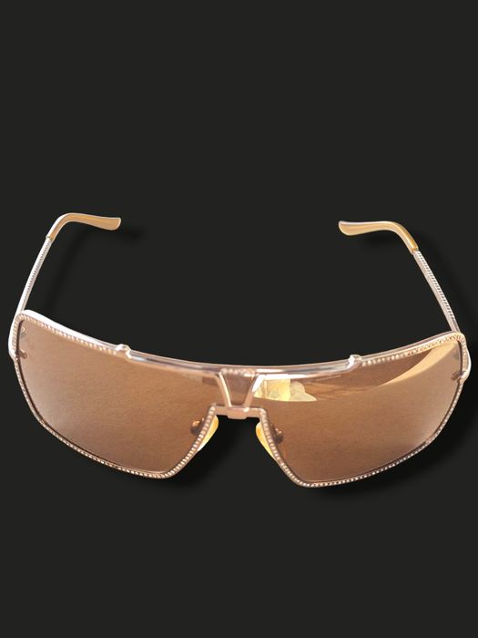 Луксозни слънчеви очила VALENTINO – златен дизайн с камъни – UV защита