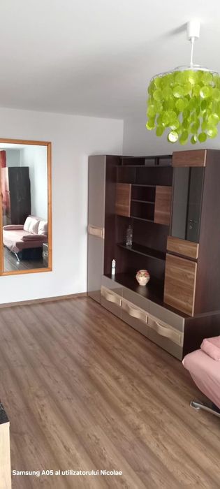 Inchiriez apartament cu o camera