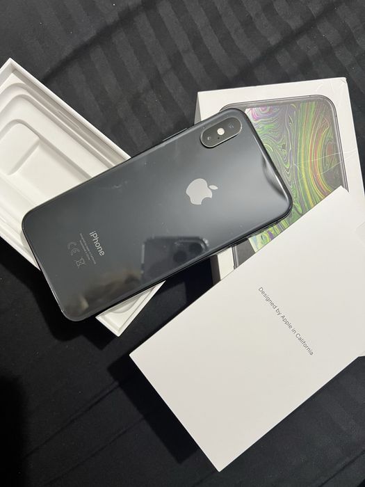 Vand Iphone Xs negru stare buna