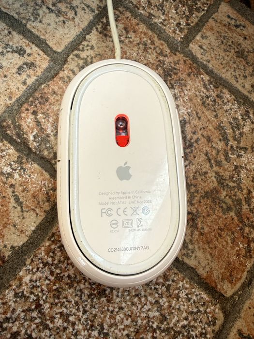 Oferta! MacBook Carcasa Plastic de Colectie + Magic Mouse retro!