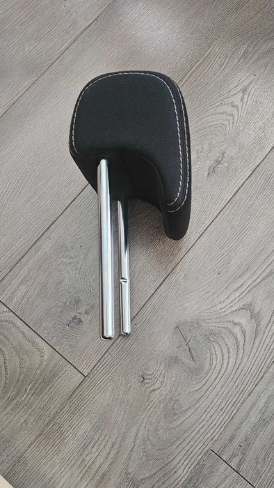 Подголовник на rav4