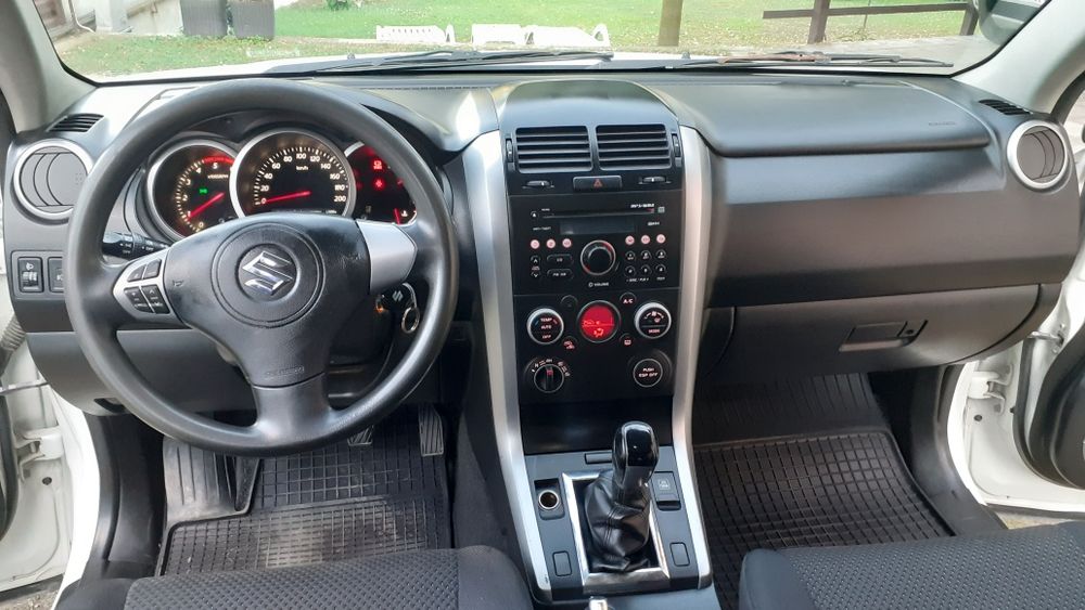 Suzuki grand vitara, 4x4 cu reductor, 2010, 1,9 , 130 cai