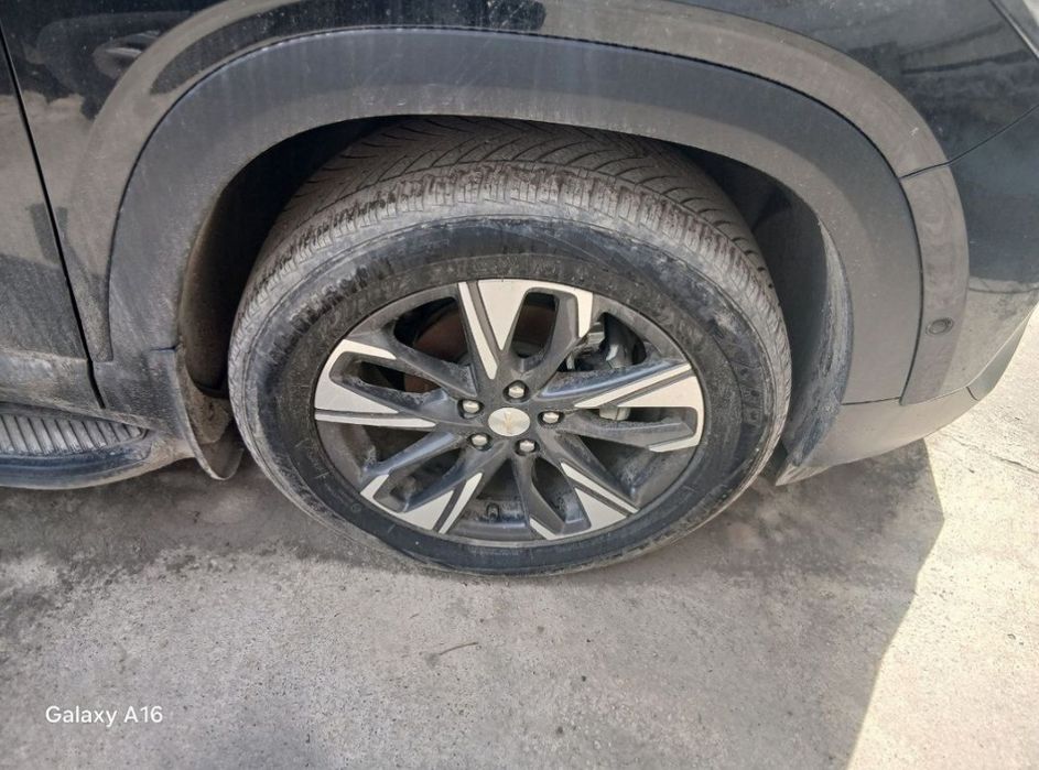 Tracker 2 Premier, 2023, Пробег 42300