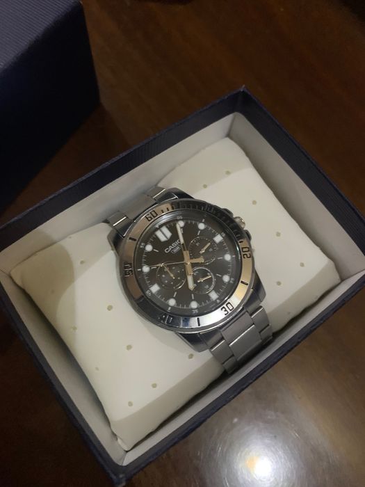 Продам часы касио