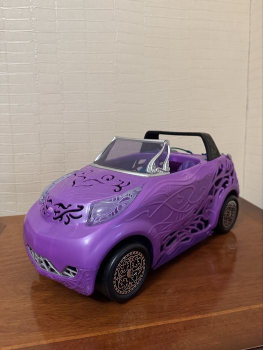 машина монстер хай