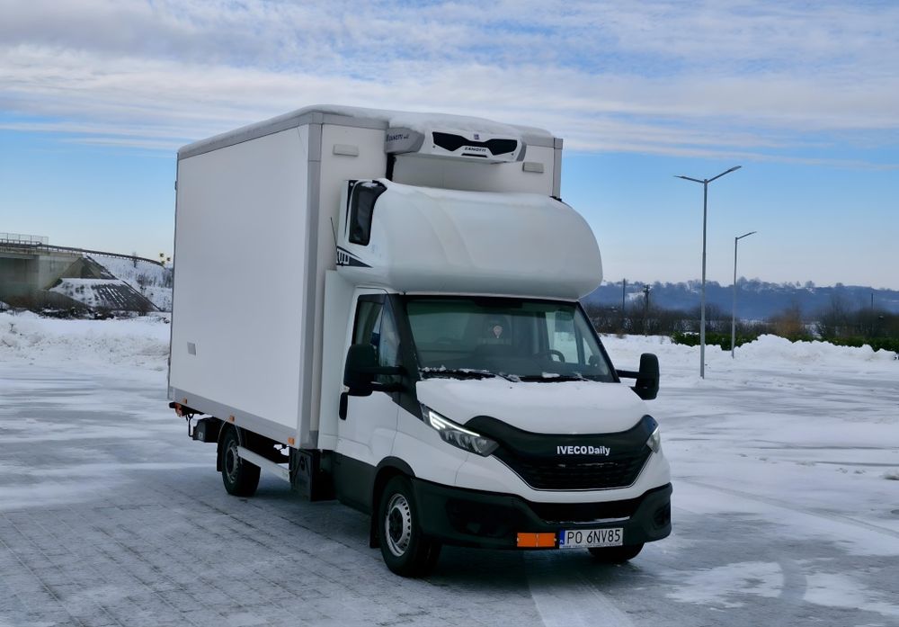 Iveco daily 2021 Frigorific LIFT 35-180 Renault Master fiat ducato