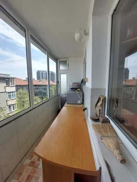 Продава се Тристаен апартамент в Русе, Алеи Възраждане - 85 кв.м за 1636 €/кв.м - Снимка #11