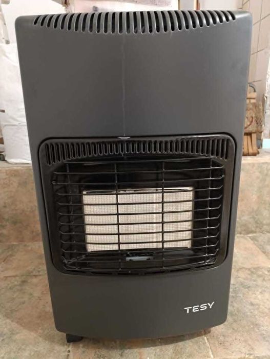 Газова печка с 3 степени Tesy LD 168 D 4200W НОВА!!