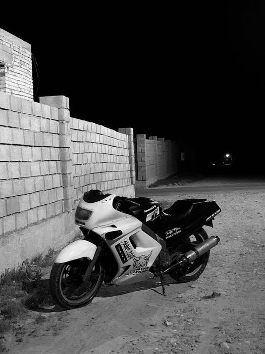 Срочно денги нужныКавасаки 250 2целиндр