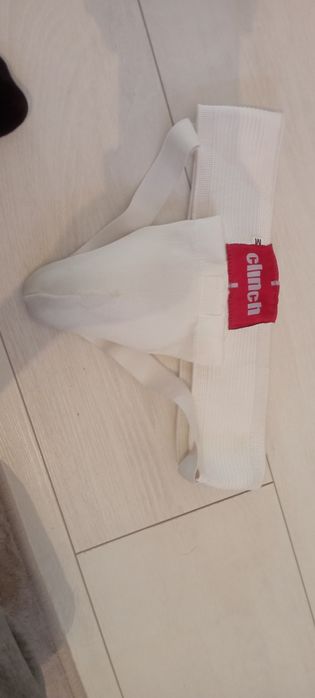 Продам боксёрский шлем,бинты,бандаж.