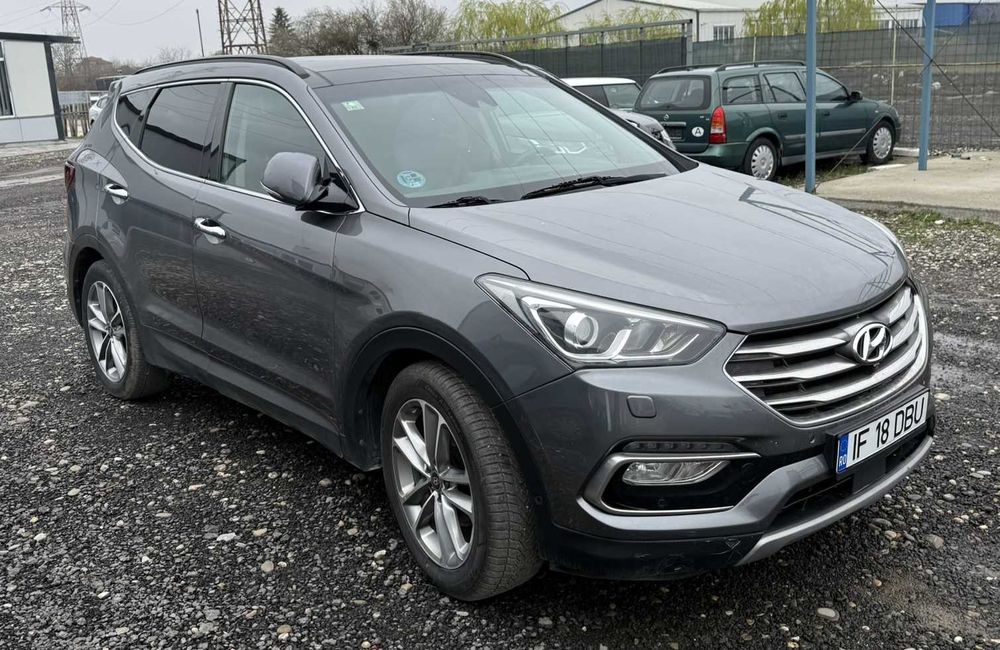 Hyundai Santa Fe 2.2 CRDi 4x4 Automat 7 locuri – Piele – 2017
