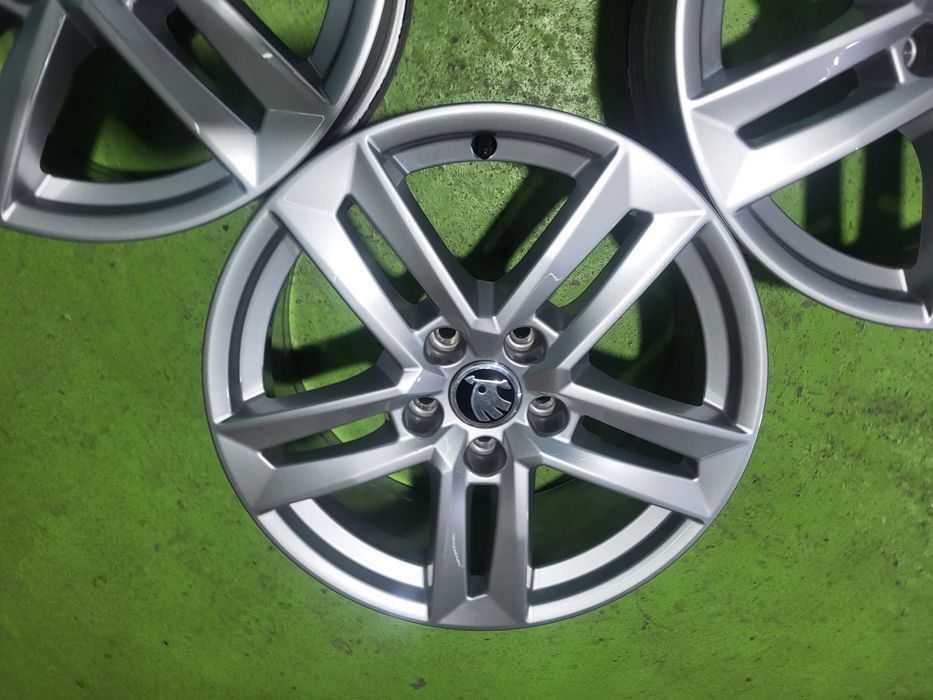17 5x112 Skoda лети джанти 5х112 шкода