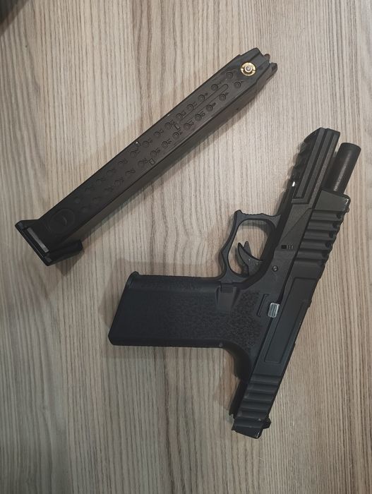 Еърсофт Glock AW Custom