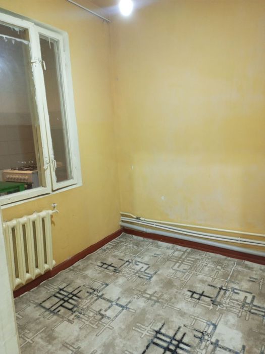 Сдаётся 2 комнатный квартира.