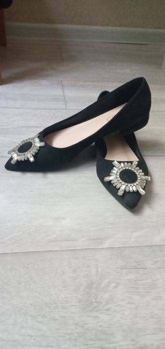 Продам туфли женские
