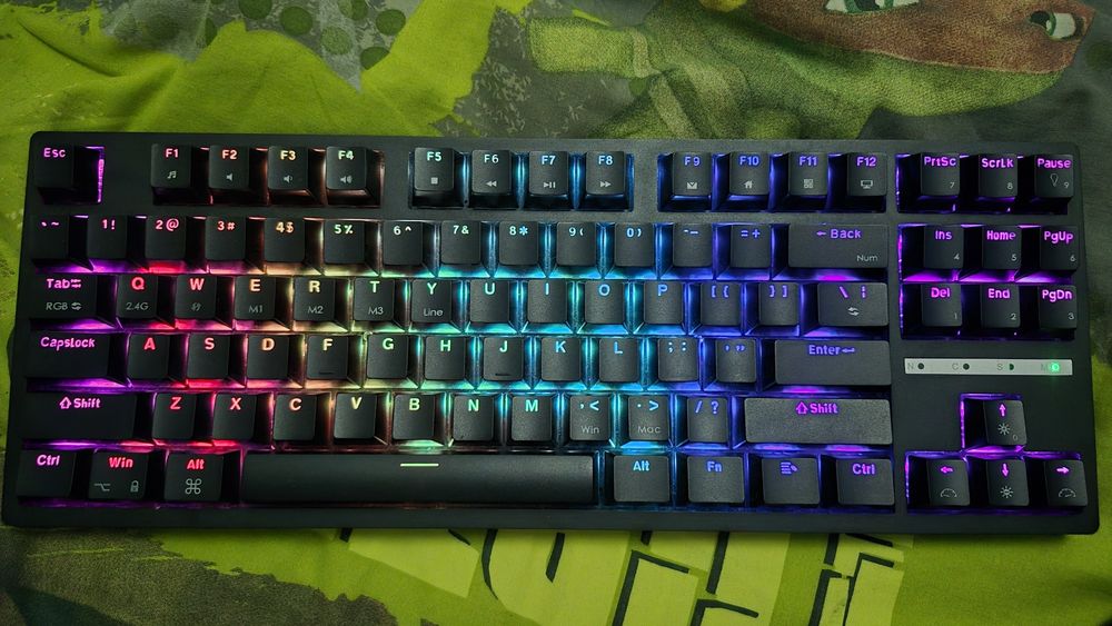 Tastatura de gaming Qwertykey H87 Neagră
