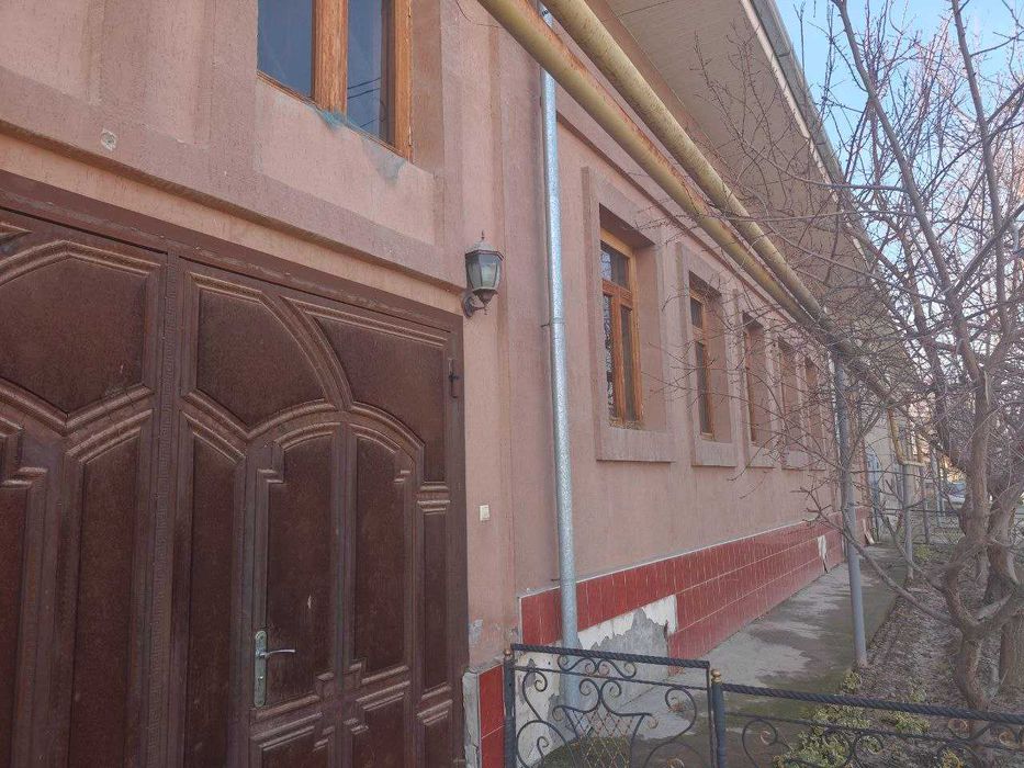 Срочно катта уй Зангиота Зиёратгохи 8,5 сотих 6 та хона