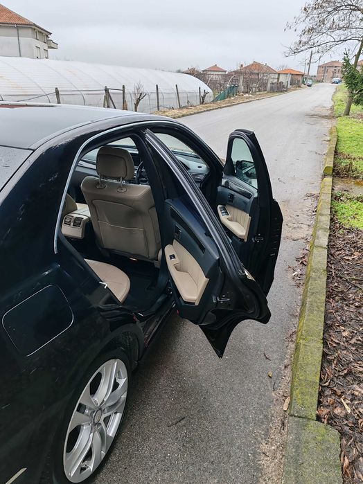 Mercedes benz  Е220