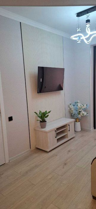 Продаю Свою квартиру в Яшнабадском районе Новострой 2х ком 2-этаж 45м2