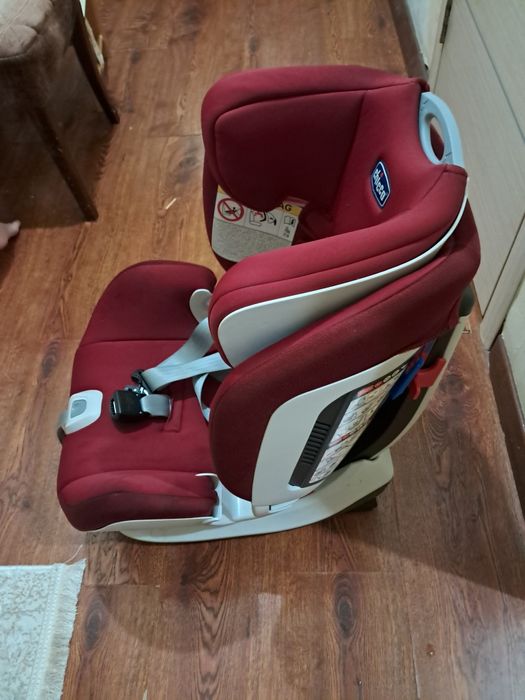 Детское автокресло Chicco