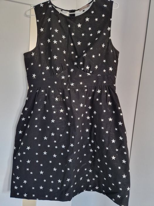 Дамска рокля на звездички