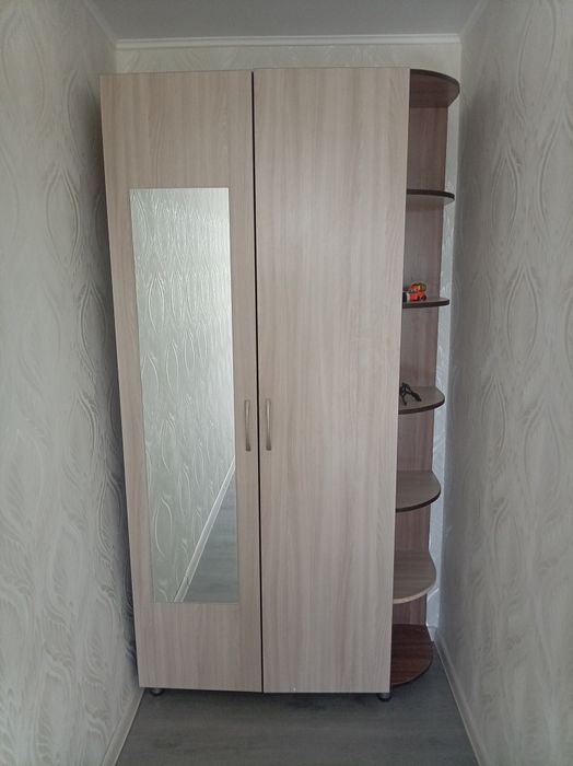 Шкаф для прихожей