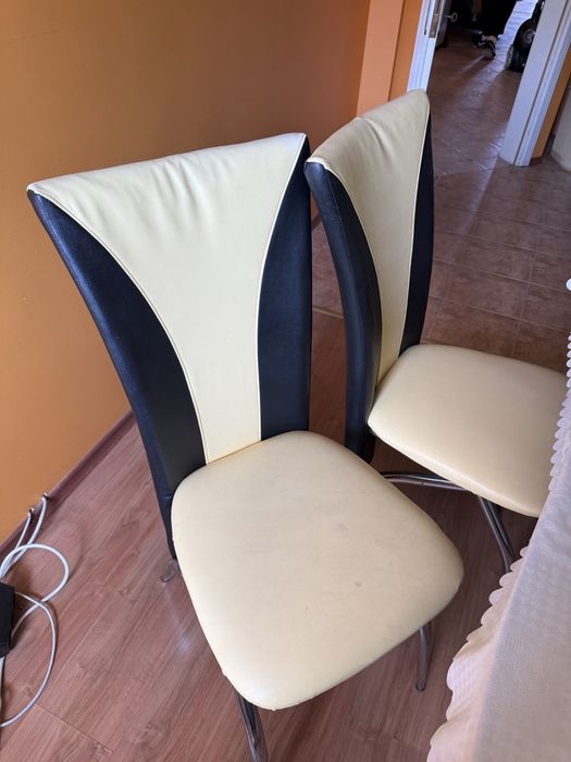 Продавам 3 стола