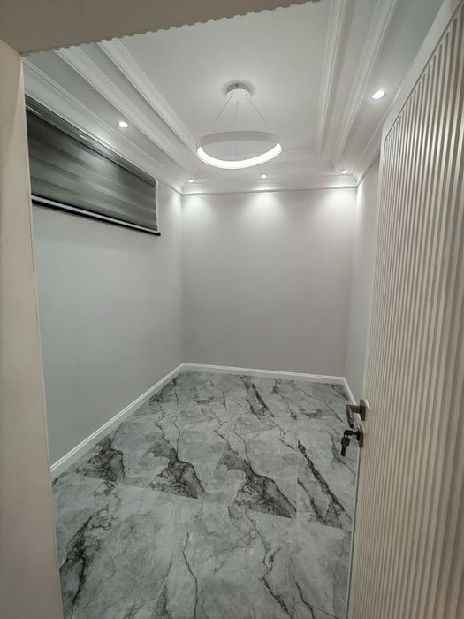 Продам 3 ком квартиру в элитном закрытом доме,рядом с  Ширин табака