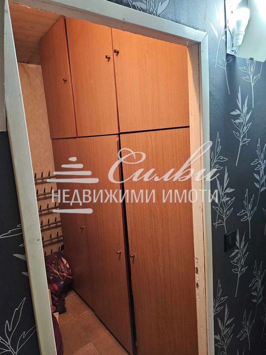 Продава се Многостаен апартамент в Шумен, Басейна - 104 кв.м за 1030 €/кв.м - Снимка #11