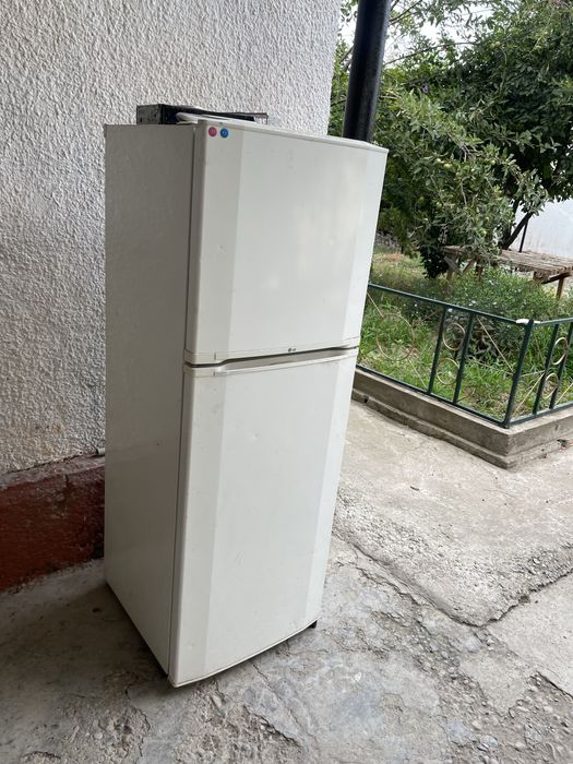Холодильник LG 1