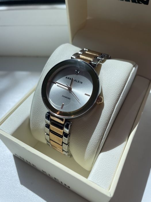 Часы женские anne klein