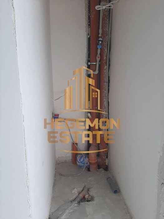 Продава се Двустаен апартамент в Варна, Център - 75 кв.м за 1520 €/кв.м - Снимка #11