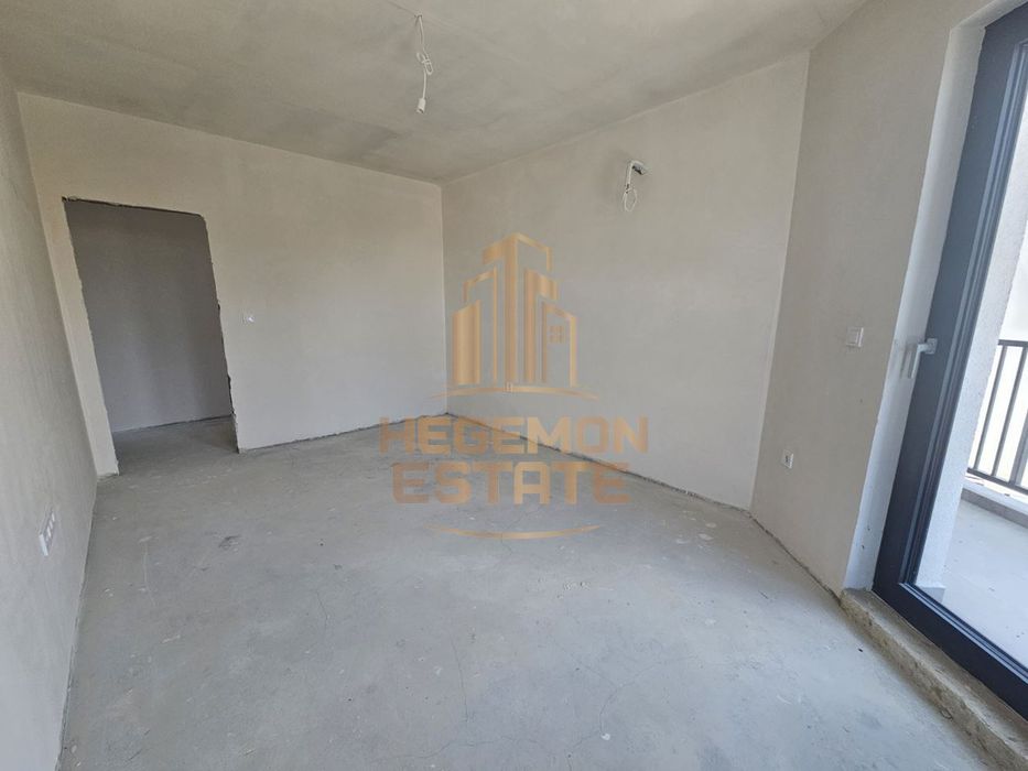 Продава се Тристаен апартамент в Варна, Виница - 125 кв.м за 1339 €/кв.м - Снимка #4