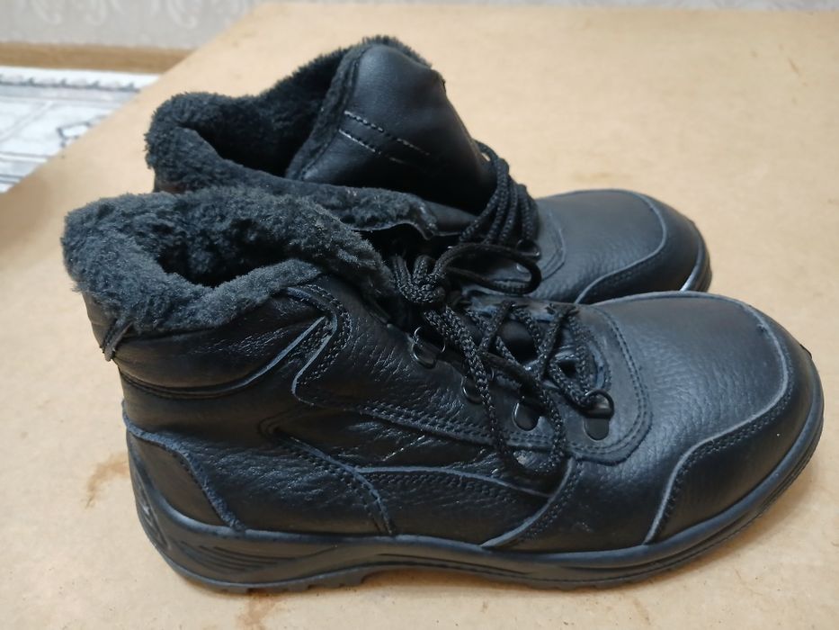 Зимний сапог, новый, кожа размер 40 и 43, калын