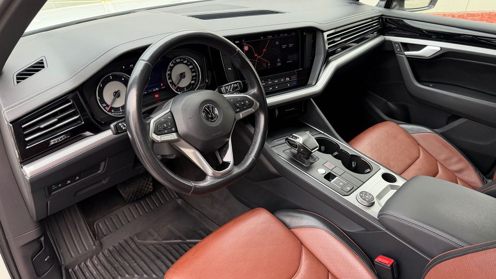 Volkswagen Touareg 2019 • 3.0 V6 • Istoric complet • Stare foarte buna