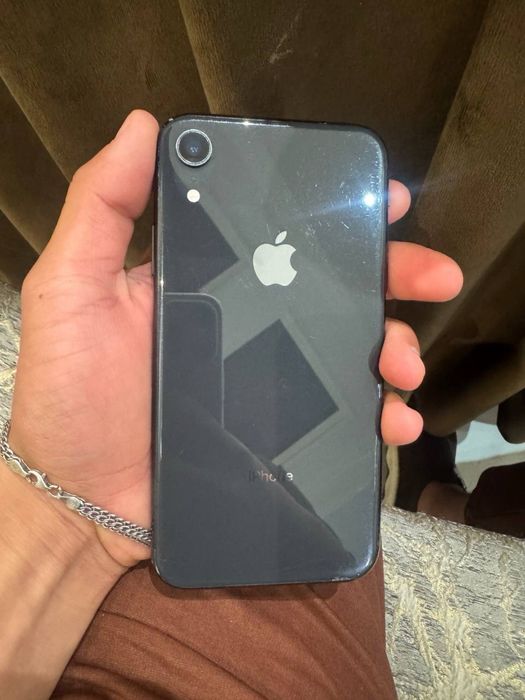 iphone xr ideal.