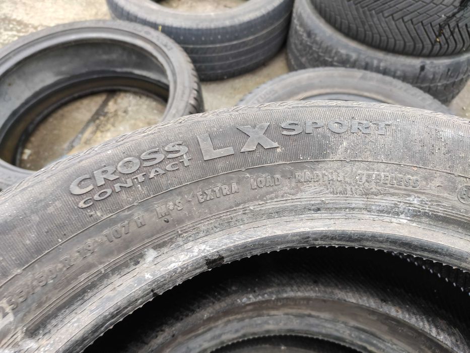 2бр Всесезонни гуми 255 50 19 - Continental -