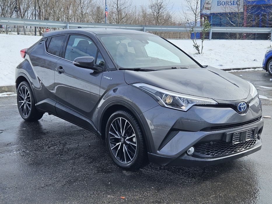 Toyota C-HR 1.8 hibrid, carte service, revizie tocmai facuta