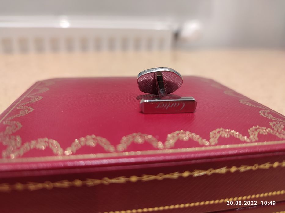 Продам Запонки Cartier