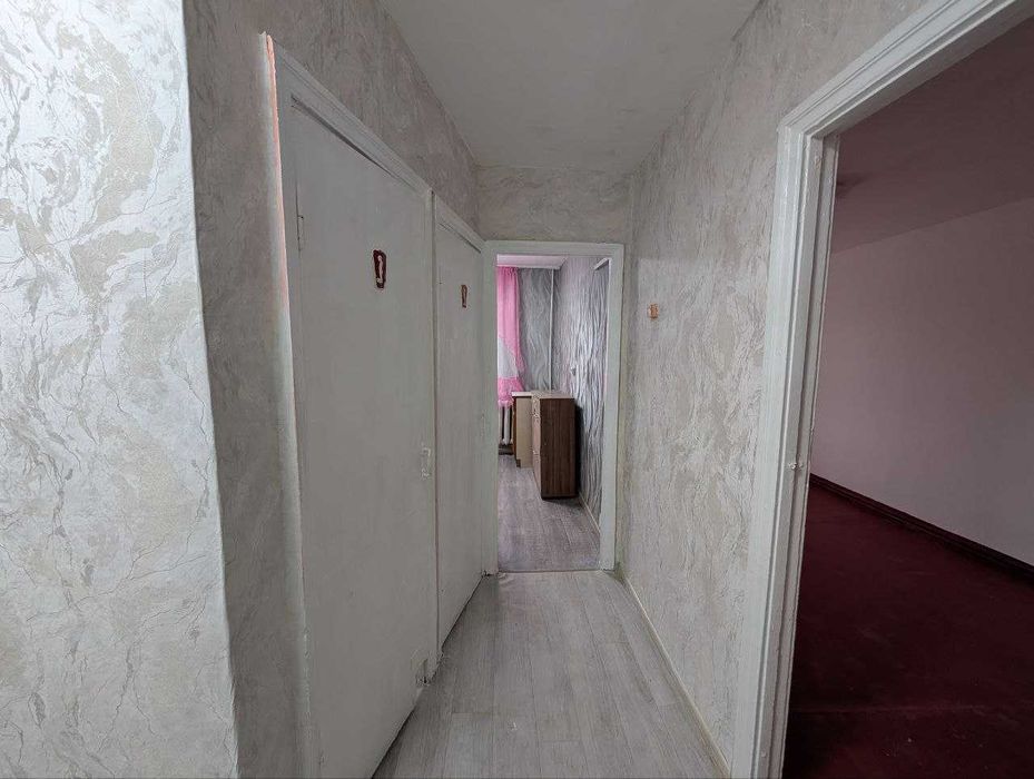 Продам 2-комн.квартиру в 13 микрорайоне