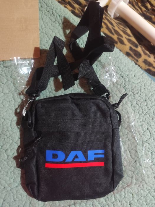 Яке и чанта на DAF само за тираджии