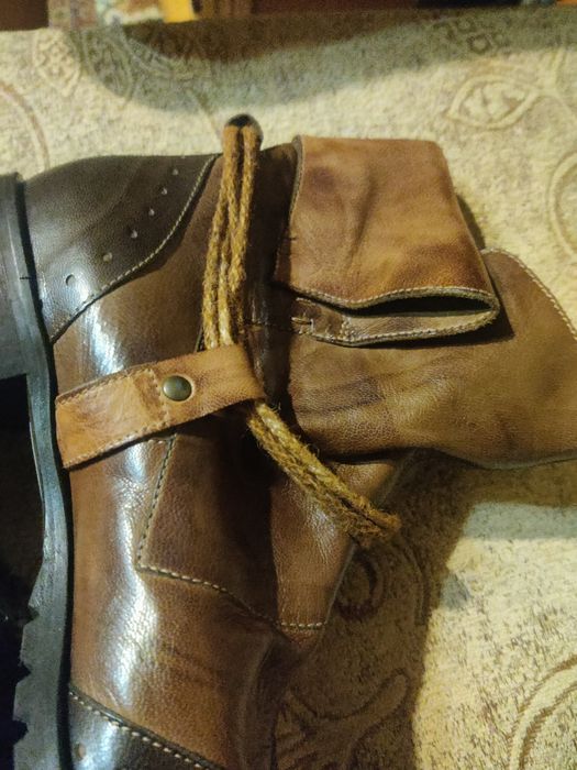Дамски кожени боти.чисто нови, размер 39