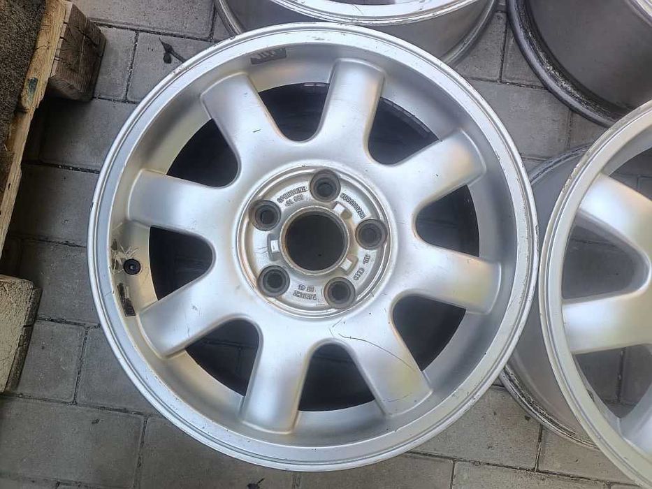 Продам оригинальные легкосплавные диски "Speedline" на Ауди 100.