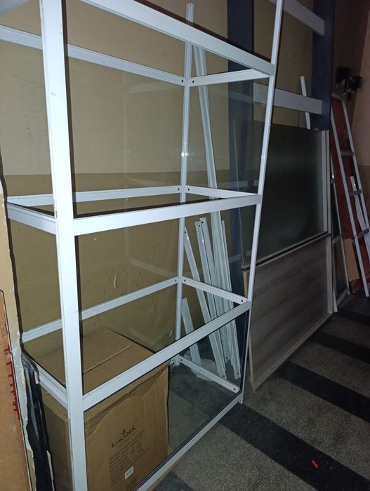 Алуминиеви стелажи