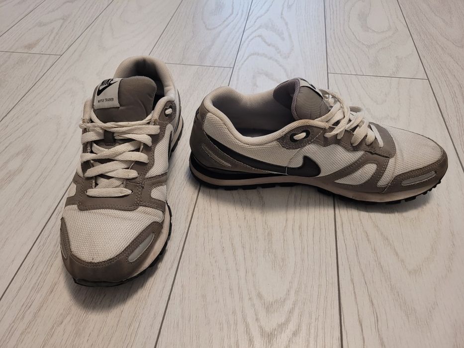 Nike marimea 42 incaltaminte, papuci, adidasi.