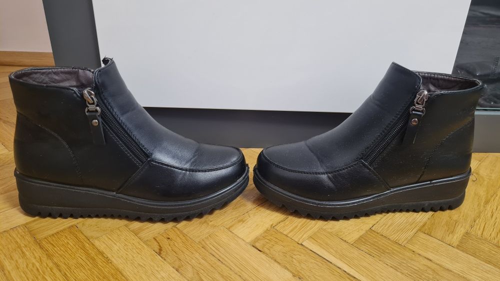 Ghete din piele naturala imblanite 36