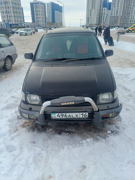 Продам машину Mitsubishi RVR